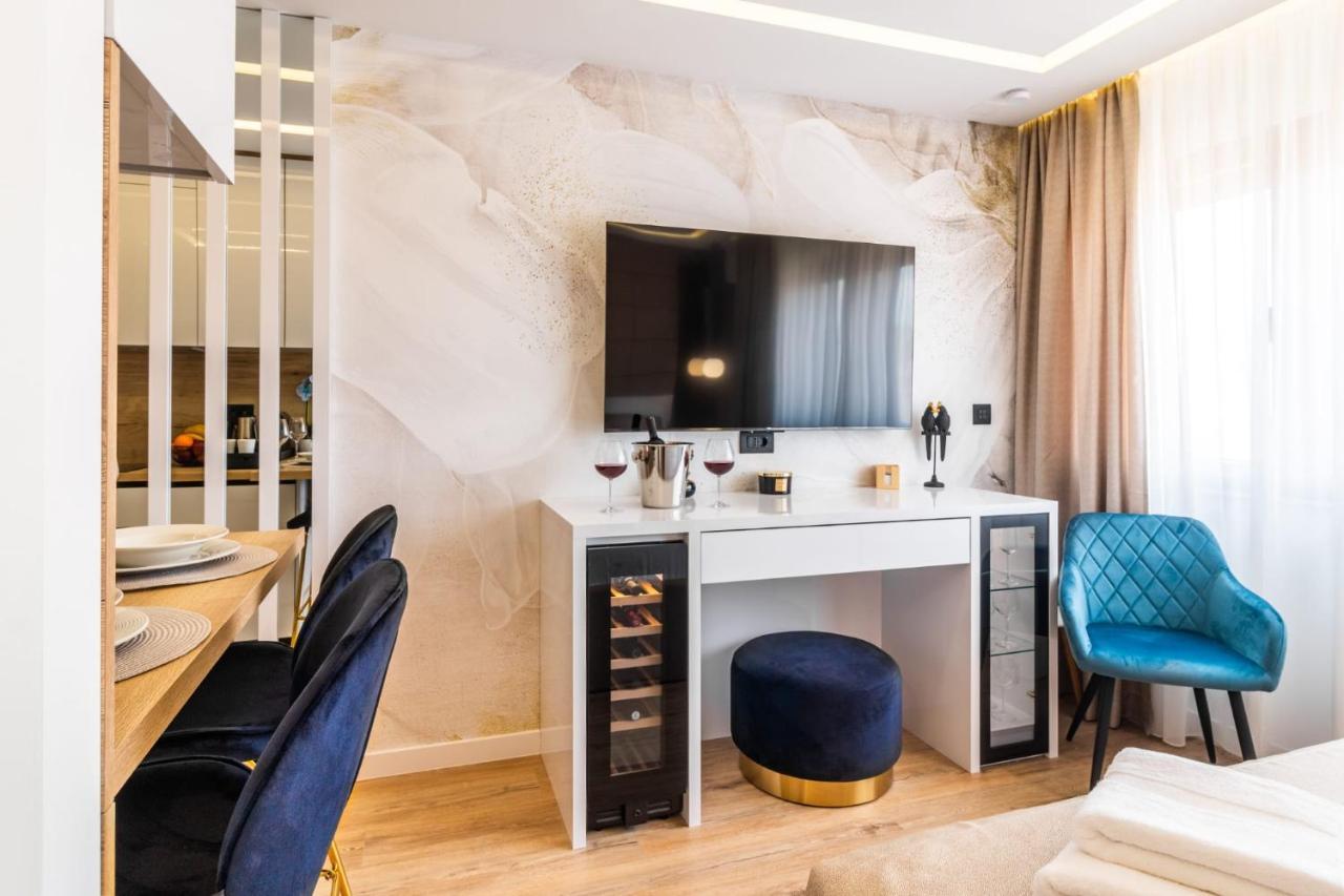 Sky Residence Split - Free Parking Buitenkant foto